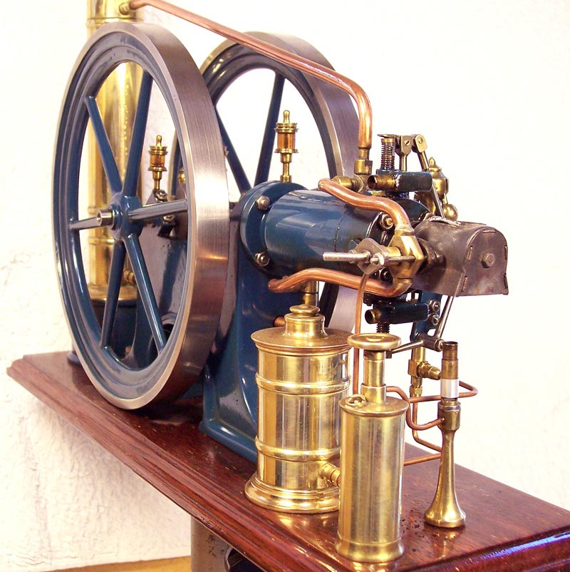 Horizontal Hot-Bulb Engine A horizontal hot-bulb engine built by Find.