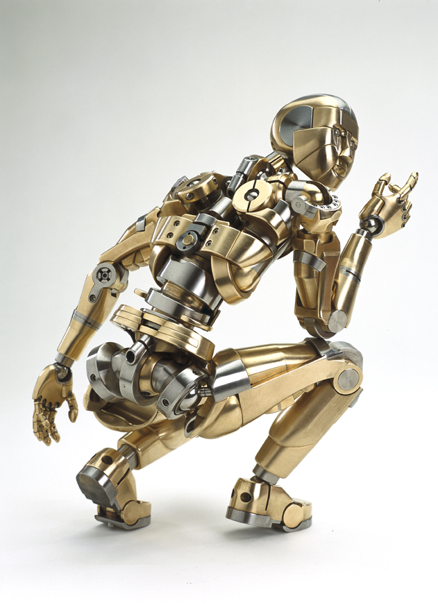 ZOHO ARTFORM 1 Mark’s remarkable sculpture balances much like a real human.