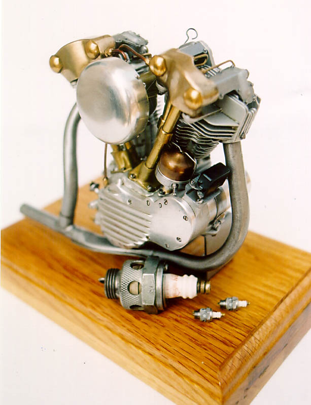 1/6 Scale Knucklehead Engine Jerry Kieffer's first knucklehead engine model, built at 1/6 scale.