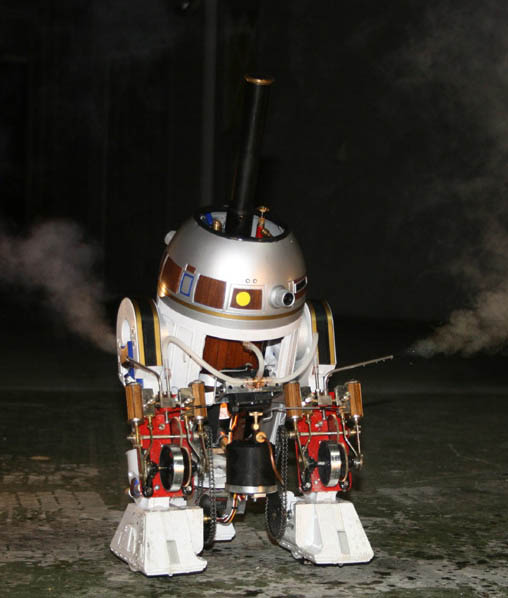 R2S2 Robot The clever "R2S2" robot that I-Wei adapted from Star Wars.
