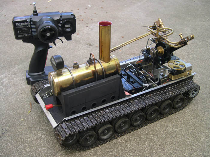 Steam Tank A side view of I-Wei’s Steam Tank with R/C remote.