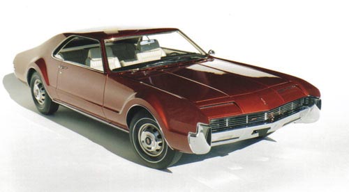 1/12 Scale Oldsmobile Tornado Model Roger's completed 1/12 scale Oldsmobile Tornado model.