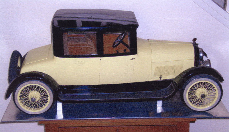1/4 Scale Marmon 34 Coupe The 1/4 scale 1921 Marmon 34 Coupe on its display stand.