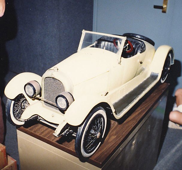 1/4 Scale Marmon Convertible Speedster The 1/4 scale model 1921 Marmon convertible Speedster.