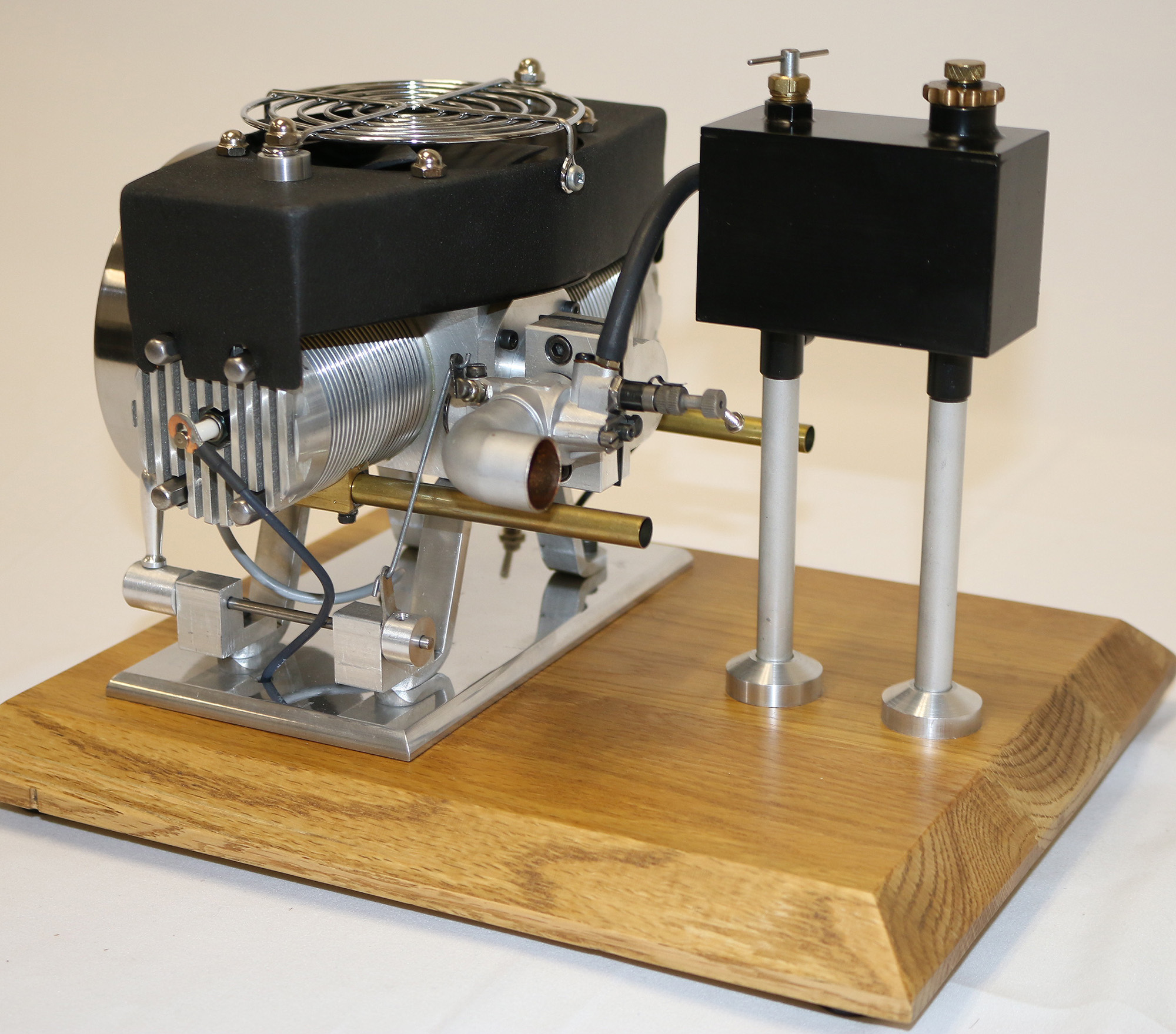Schindele Twin Engine