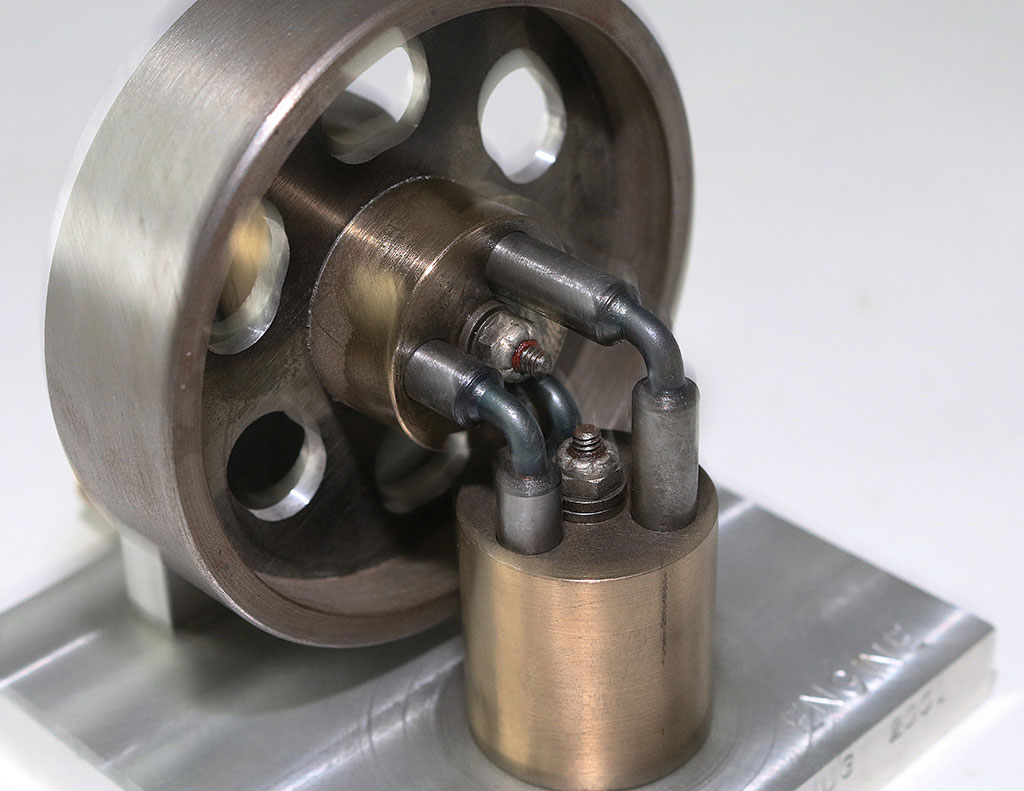 Elbow Steam Engine