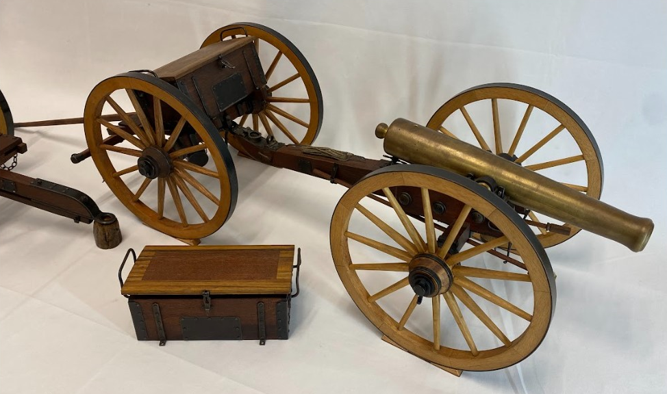 1/6 Scale M1857 12-Pounder Napoleon Gun The three units together would make up a battery. Both armies in the American Civil War used the M1857 Napoleon gun.